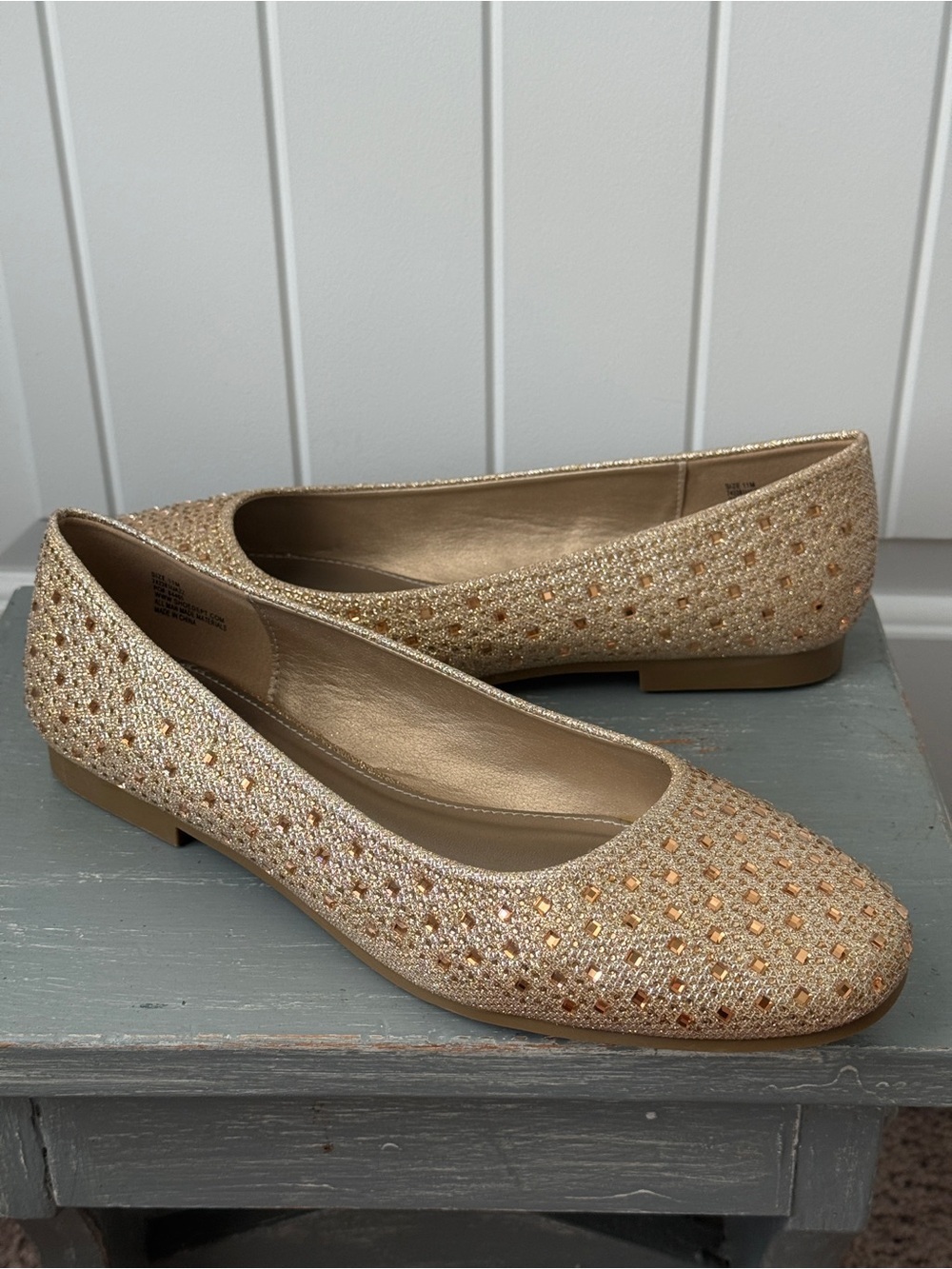 Hot Cakes Women's Gold Sparkle Embellished Ballet Flats Size 11M